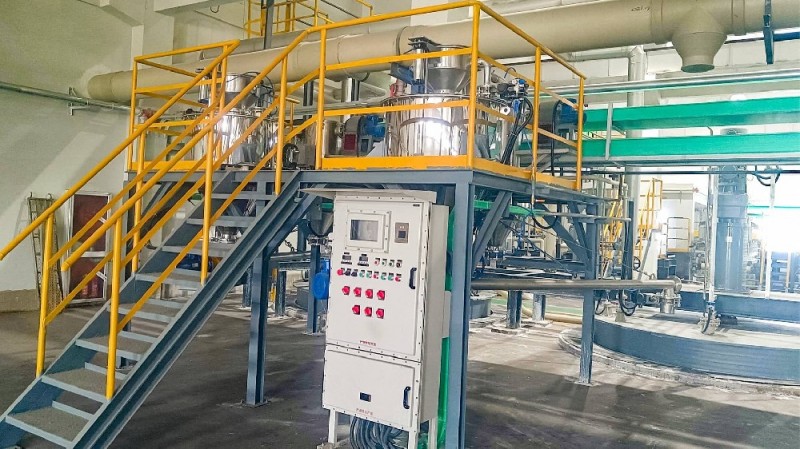 Пневматический транспорт на основе меламинового порошка