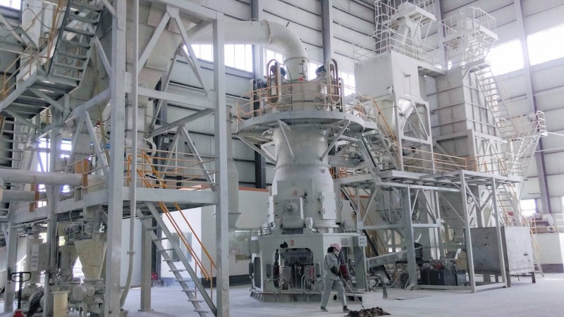 Кальцит переносится пневматически