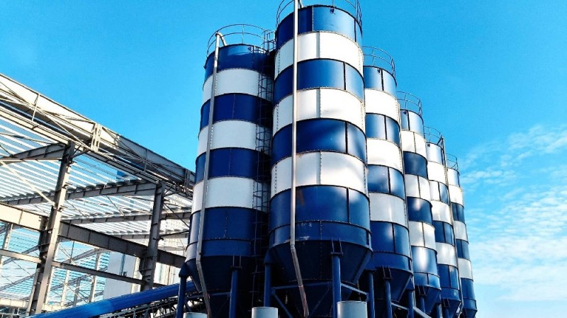 Пыль и пепел собираются и транспортируются силой