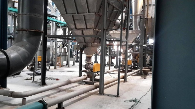 Пневматическая транспортировка твёрдых порошков